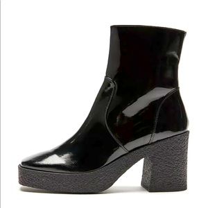 UO Aria Chunky Boot - Black